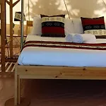 Luxe tent Habitat Eco Farm Sorrento